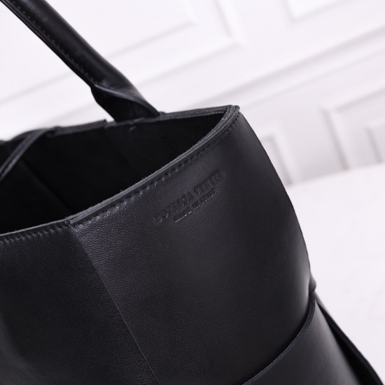 Bottega Veneta Tote