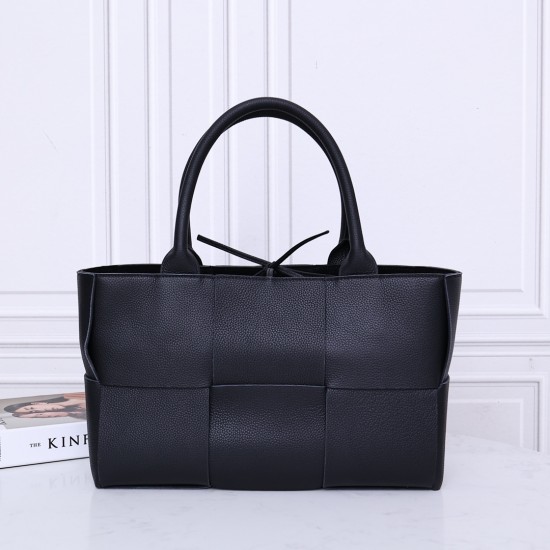 Bottega Veneta Tote