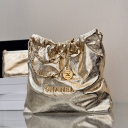 CHANEL 22 Bag