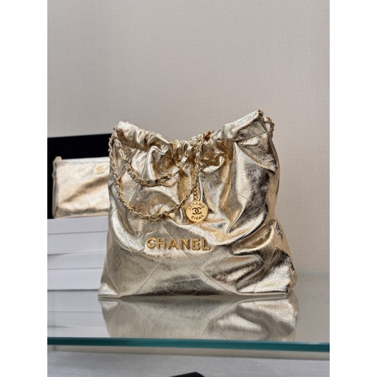 CHANEL 22 Bag