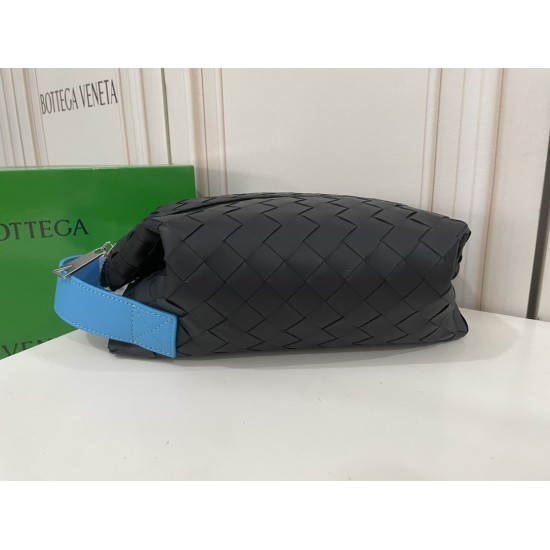 Bottega Veneta More