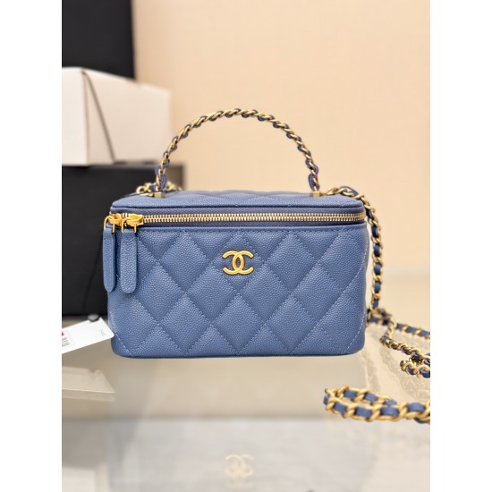 CHANEL WOC
