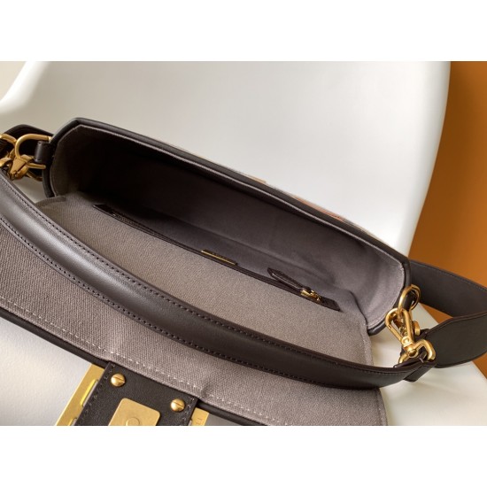 FENDI Baguette