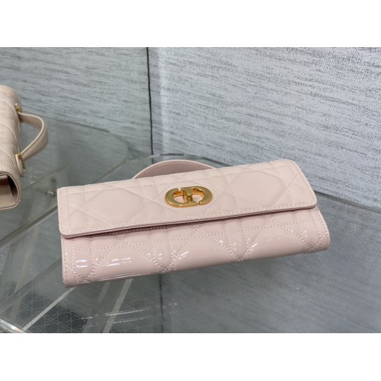 Dior Caro