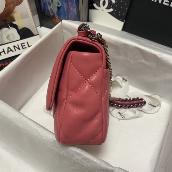 CHANEL 19 BAG