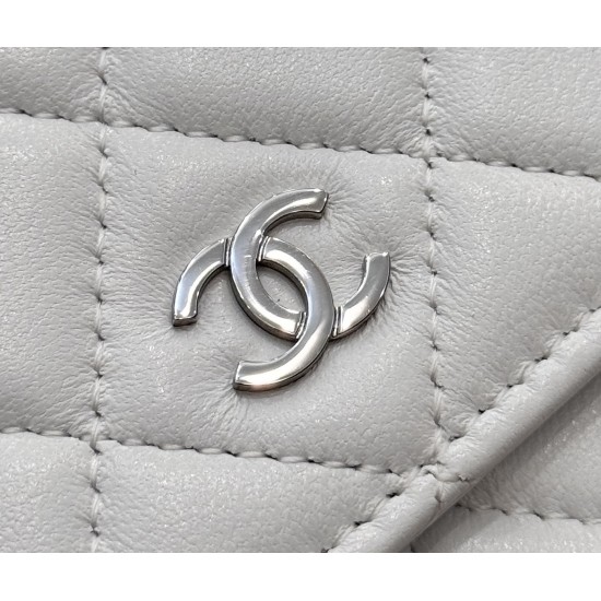 CHANEL WOC