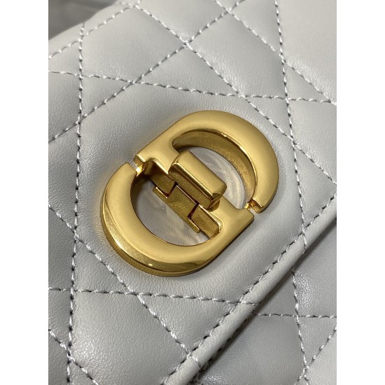 Dior Caro