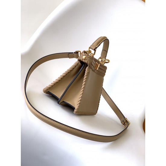 FENDI Peekaboo