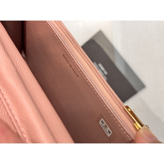 CHANEL WOC