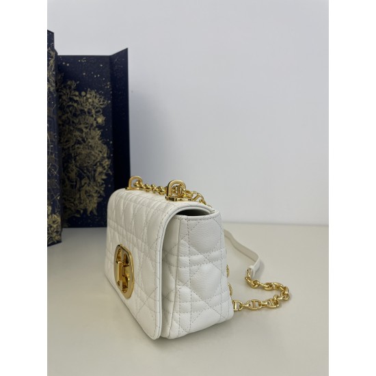 Dior Caro