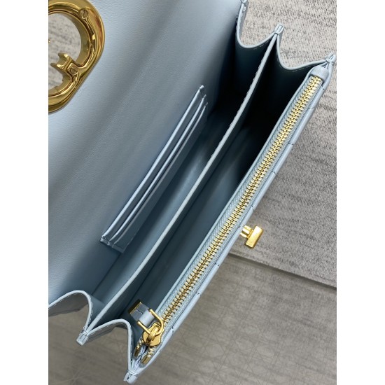 Dior Caro