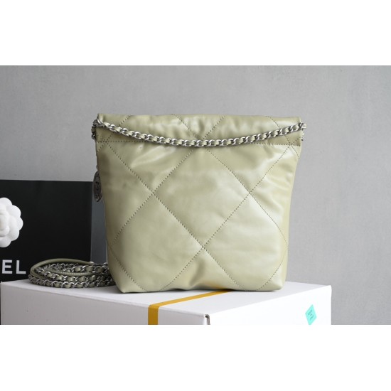 CHANEL 22 Bag