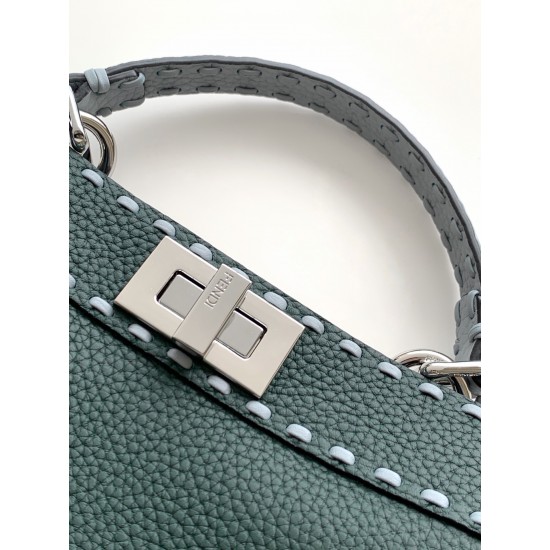 FENDI Peekaboo