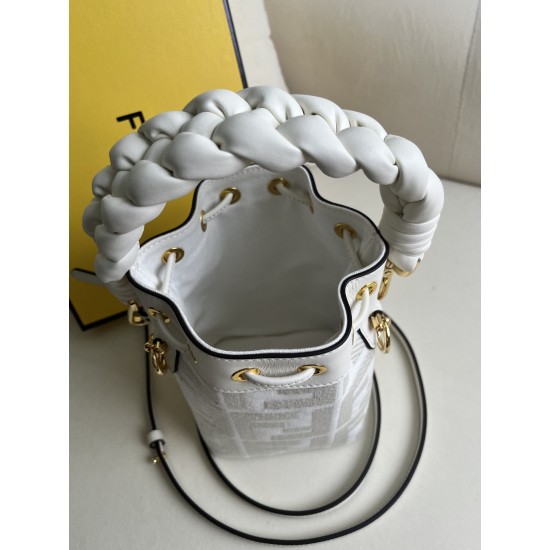 FENDI Bucket Bags