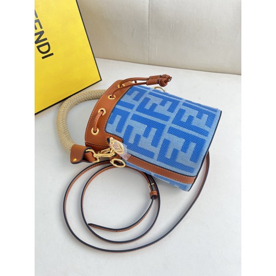 FENDI Bucket Bags