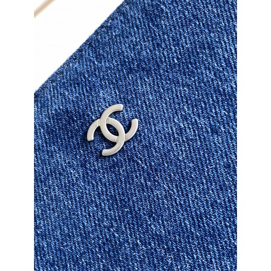 CHANEL 22 Bag
