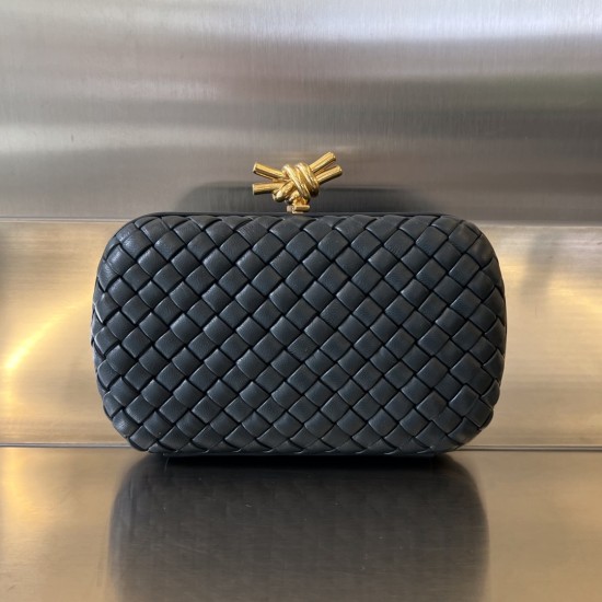 Bottega Veneta More