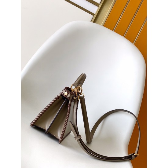 FENDI Peekaboo