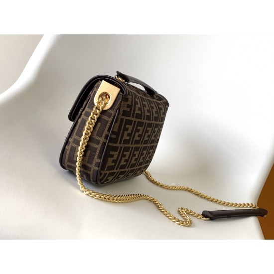 FENDI Baguette