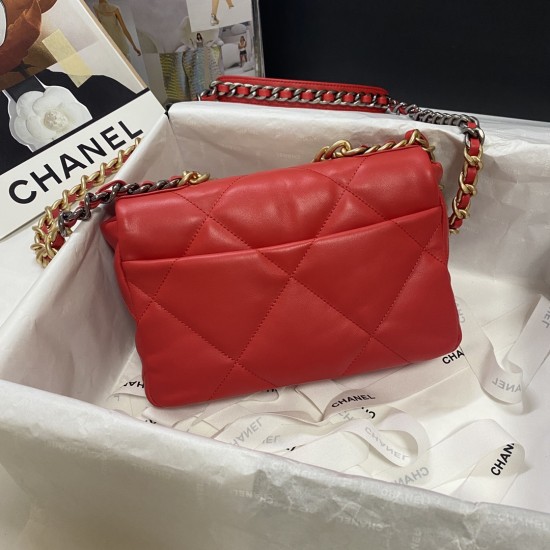 CHANEL 19 BAG