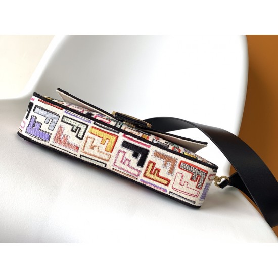 FENDI Baguette