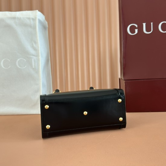 Gucci Diana