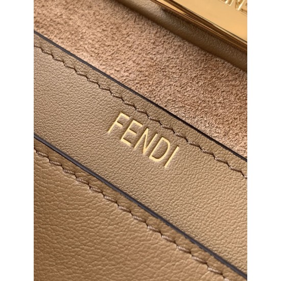 FENDI Peekaboo