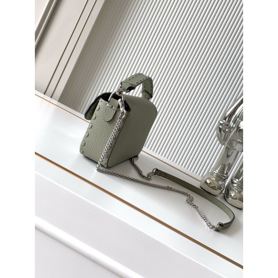 FENDI Baguette