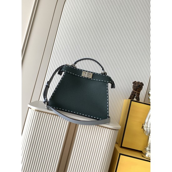 FENDI Peekaboo