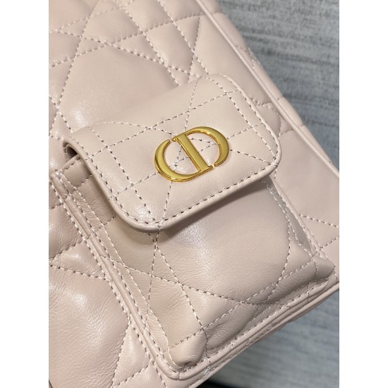 Dior Caro