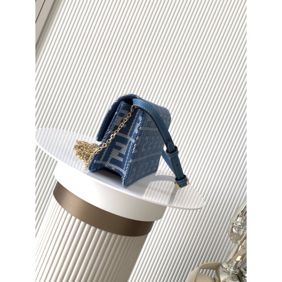FENDI Baguette