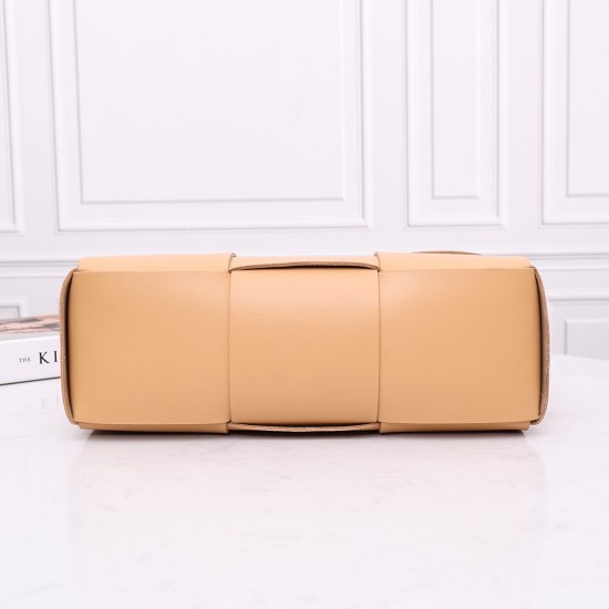 Bottega Veneta Tote