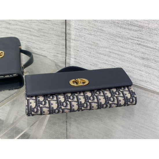 Dior Caro