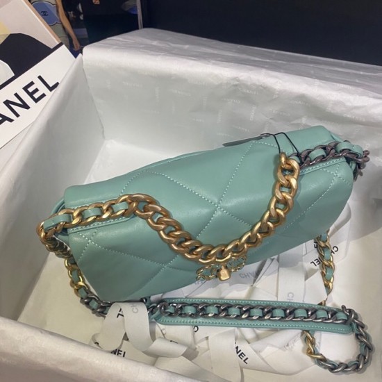 CHANEL 19 BAG