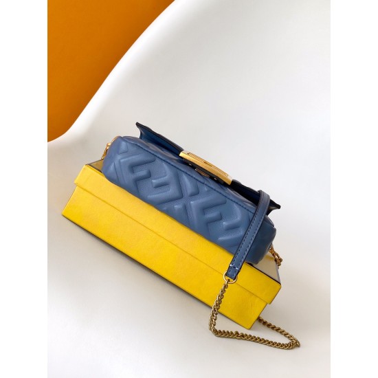 FENDI Baguette