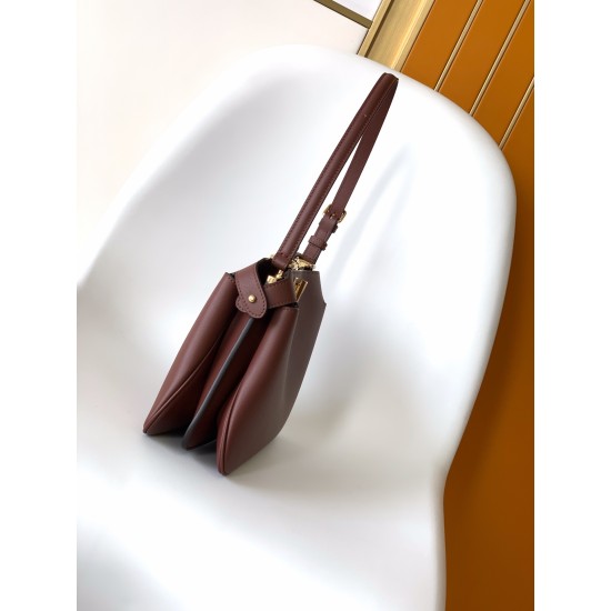 FENDI Peekaboo