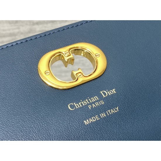 Dior Caro