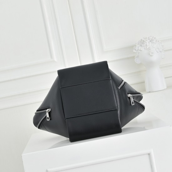 LOEWE bags