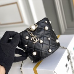 CHANEL BUCKET