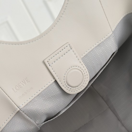 LOEWE bags