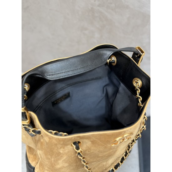 CHANEL BUCKET