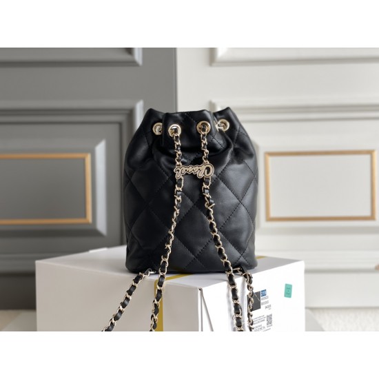 CHANEL BUCKET