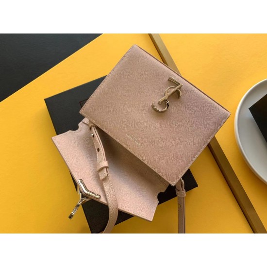 YSL Cassandra