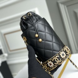 CHANEL BUCKET