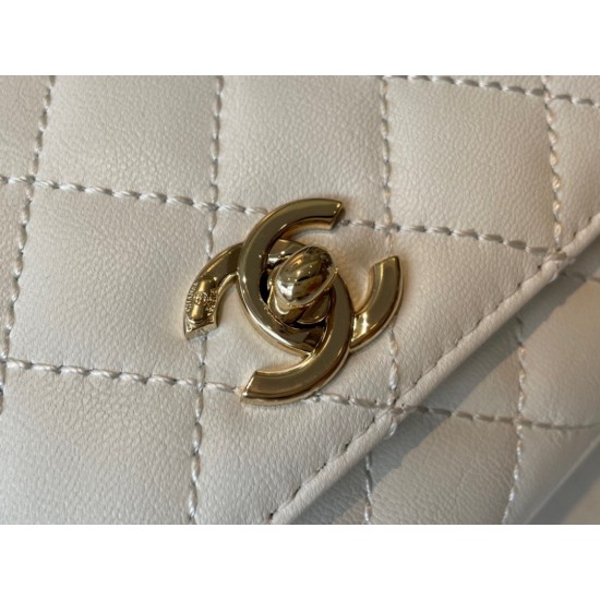 CHANEL COCO HANDLE