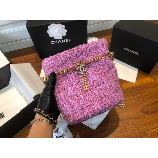 CHANEL BUCKET