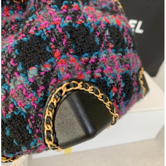 CHANEL BUCKET