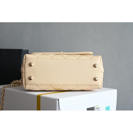 CHANEL COCO HANDLE