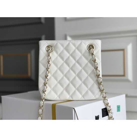 CHANEL BUCKET
