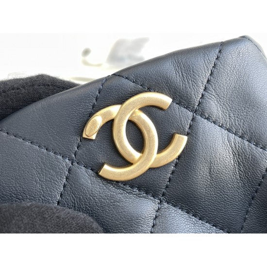 CHANEL BUCKET
